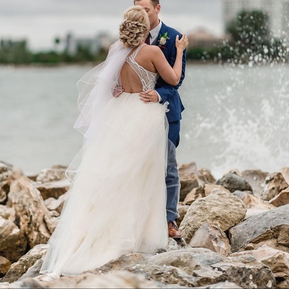 Hayley Paige- blush bridal gown - Picture 6 of 16